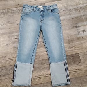 Girl's Levi's Crop Girlfriend Jean